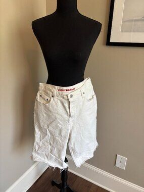 Lucky Brand White Loose Bermuda Shorts 8/29